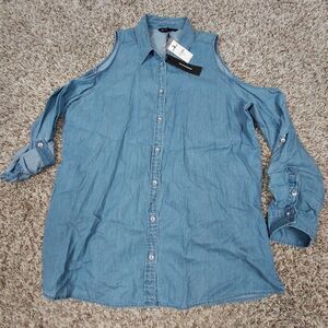 NEW Express Cold Shoulder Chambray Shirt Womens Medium Blue Button Up Roll Tab